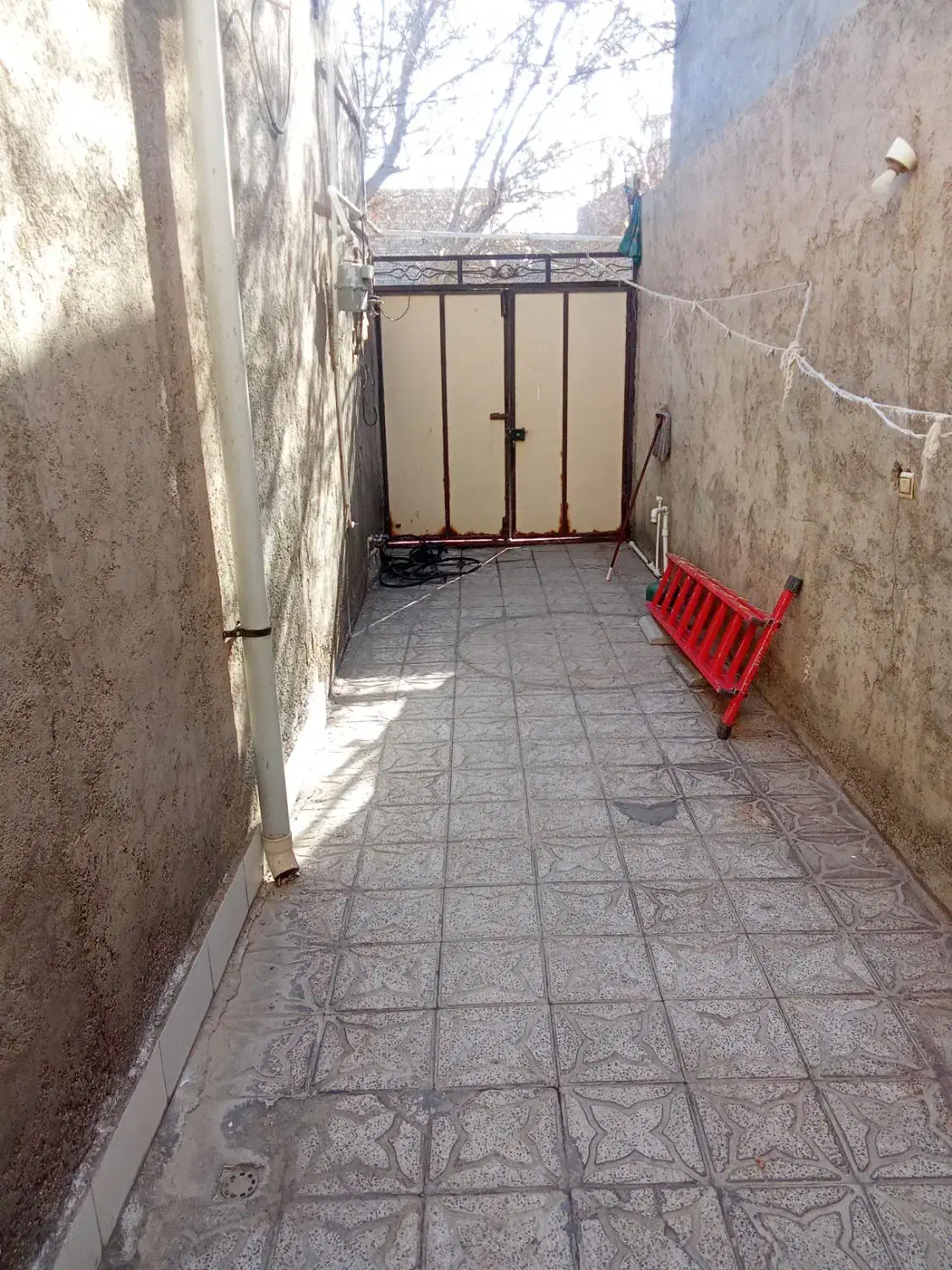 خونه 132متری  حیاط دار با یک باب مغازه 30متری|فروش خانه و ویلا|ساوه, |دیوار