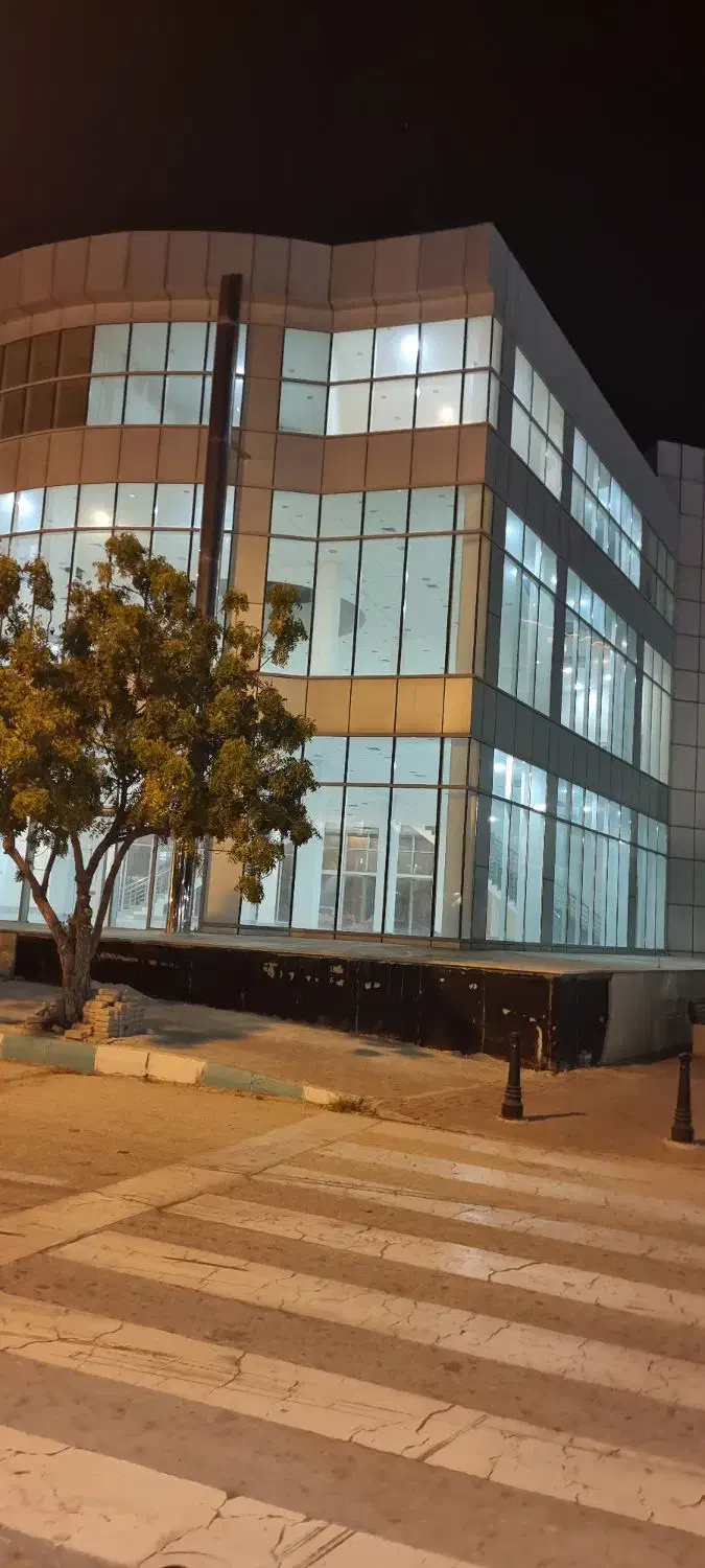 مغازه خدماتی مرکز شهر|اجارهٔ مغازه و غرفه|کیش, |دیوار