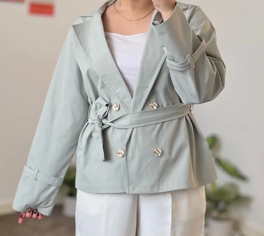 ترنچ کت|لباس|بهبهان, |دیوار