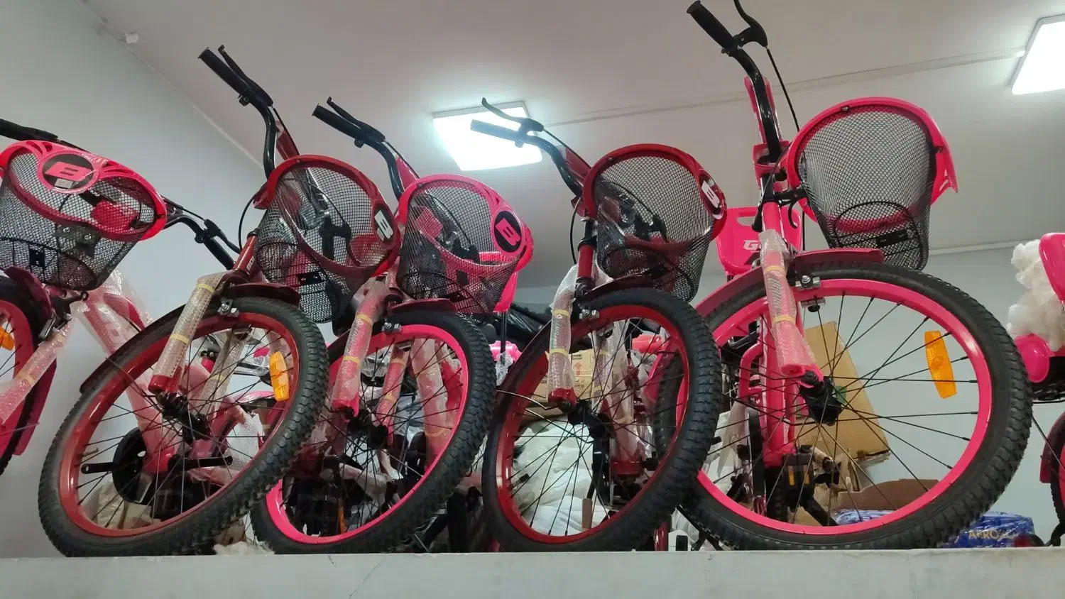 دوچرخه ویوا 20 24 مستقیم از کارخانه//|دوچرخه، اسکیت، اسکوتر|اصفهان, پوریای ولی|دیوار