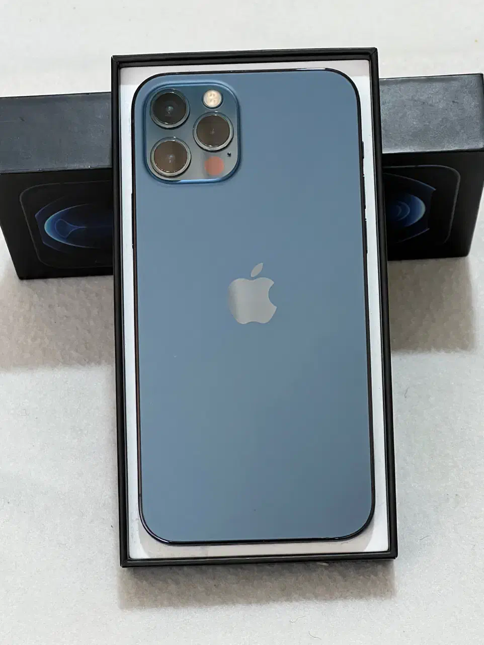 ایفون ۱۲ پرو ۲۵۶ دوسیم|موبایل|همدان, |دیوار