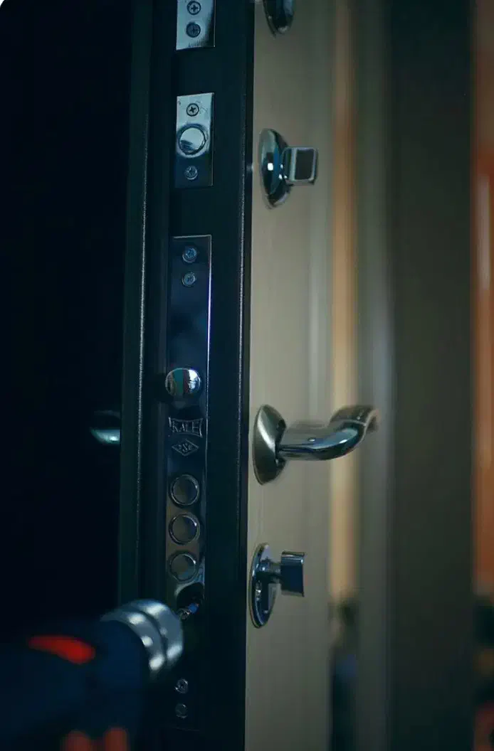 قفل کلید سازی|خدمات پیشه و مهارت|مشهد, وکیل‌آباد|دیوار