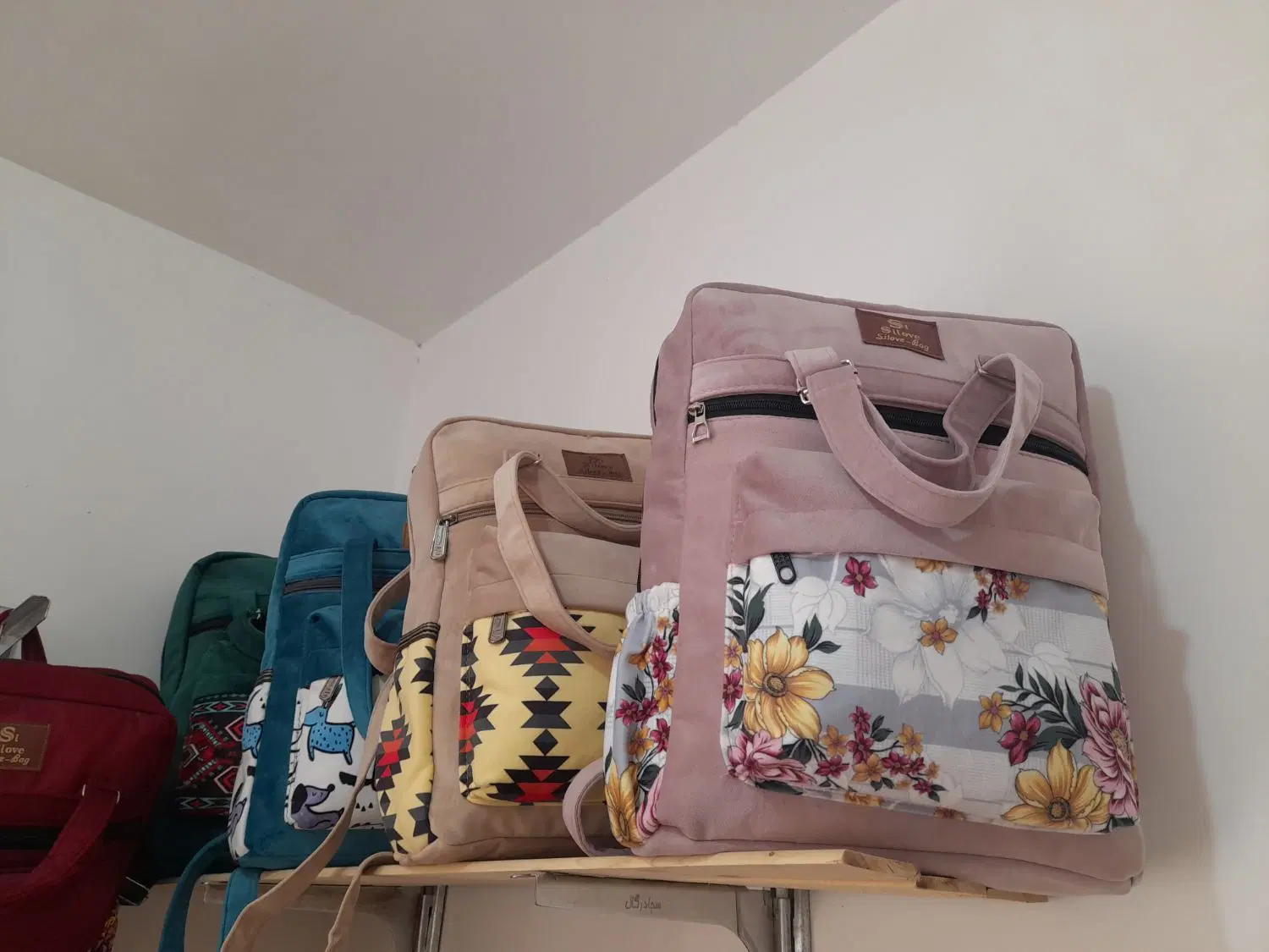 کیف مدرسه مخمل|کیف، کفش، کمربند|تهران, حکیمیه|دیوار