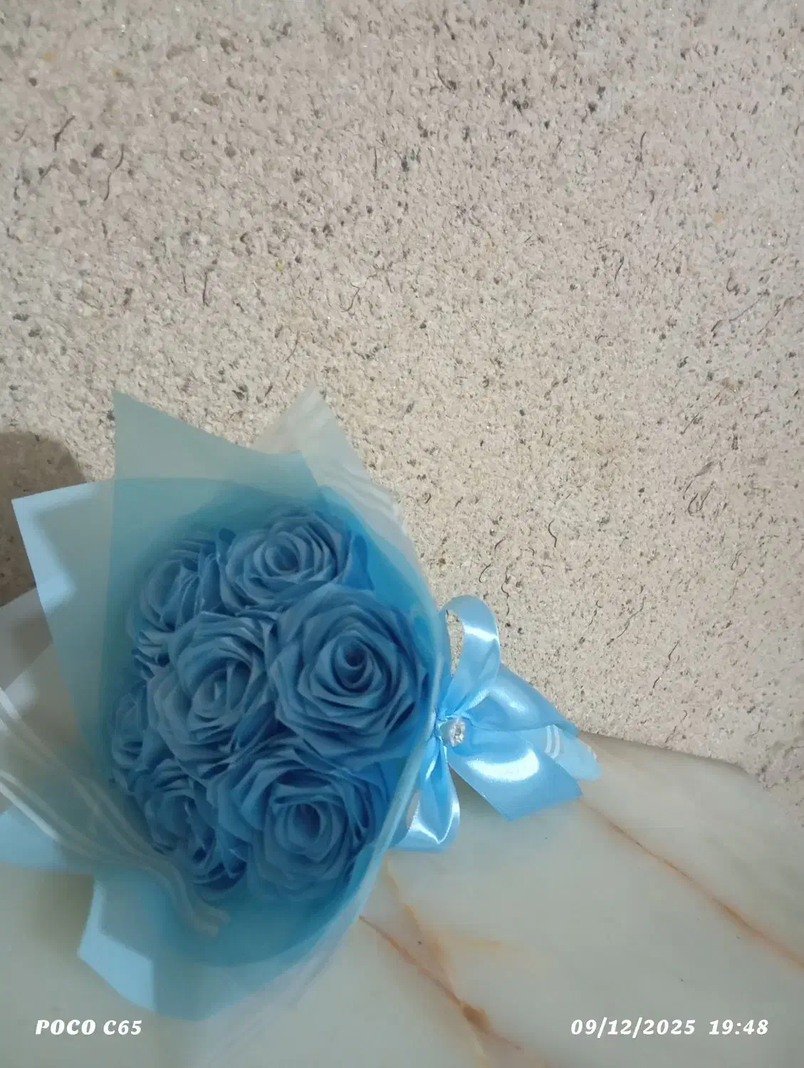 فروش انواع گل های ربانی عمده و تک|گل مصنوعی|پیشوا, |دیوار