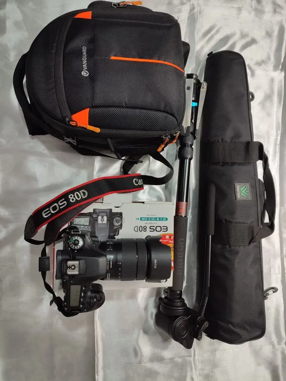 دوربین کانن 80d با لنز 18-135 همراه با پایه|دوربین عکاسی و فیلمبرداری|ارومیه, |دیوار