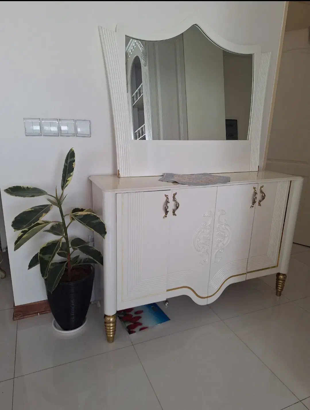 بوفه و آینه کنسول|بوفه، ویترین، کنسول|تهران, شهرک صدرا|دیوار