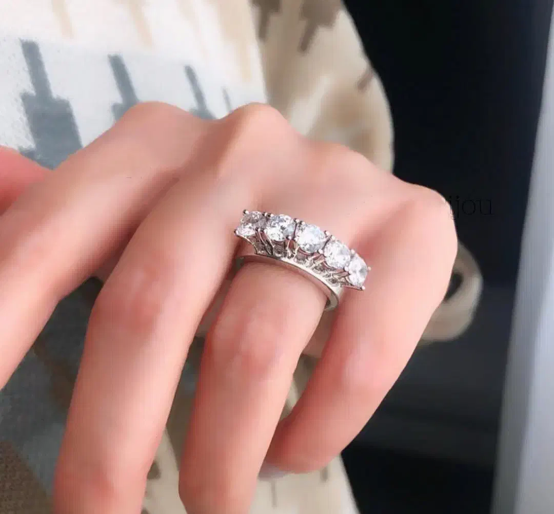 انگشتر پنج نگین برند ژوپینگ|بدلیجات|رشت, معلم|دیوار