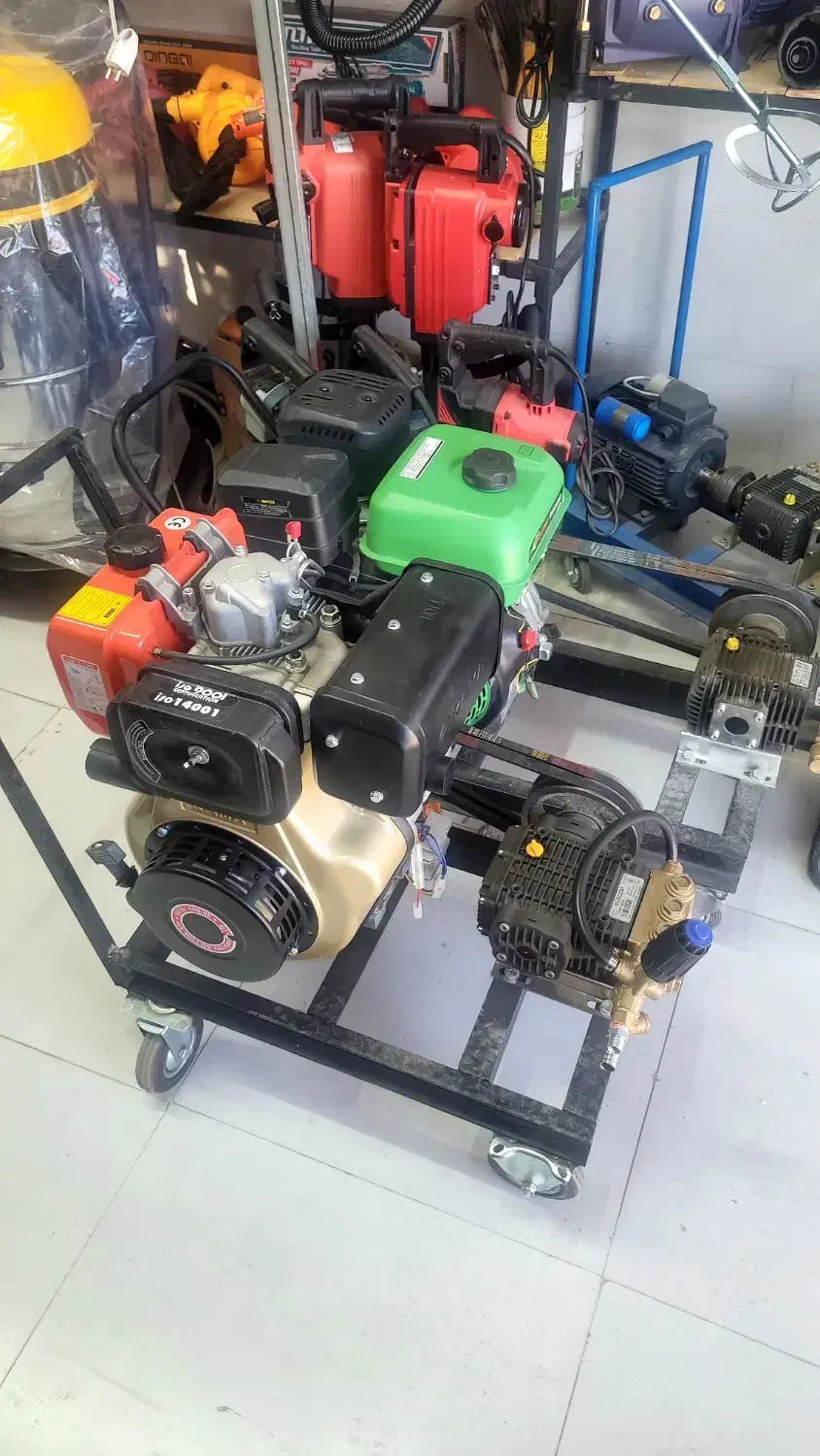 کارواش صنعتی ۲۰۰ بار بنزینی و گازوئیلی|ماشینآلات صنعتی|نیشابور, شهید بهشتی|دیوار