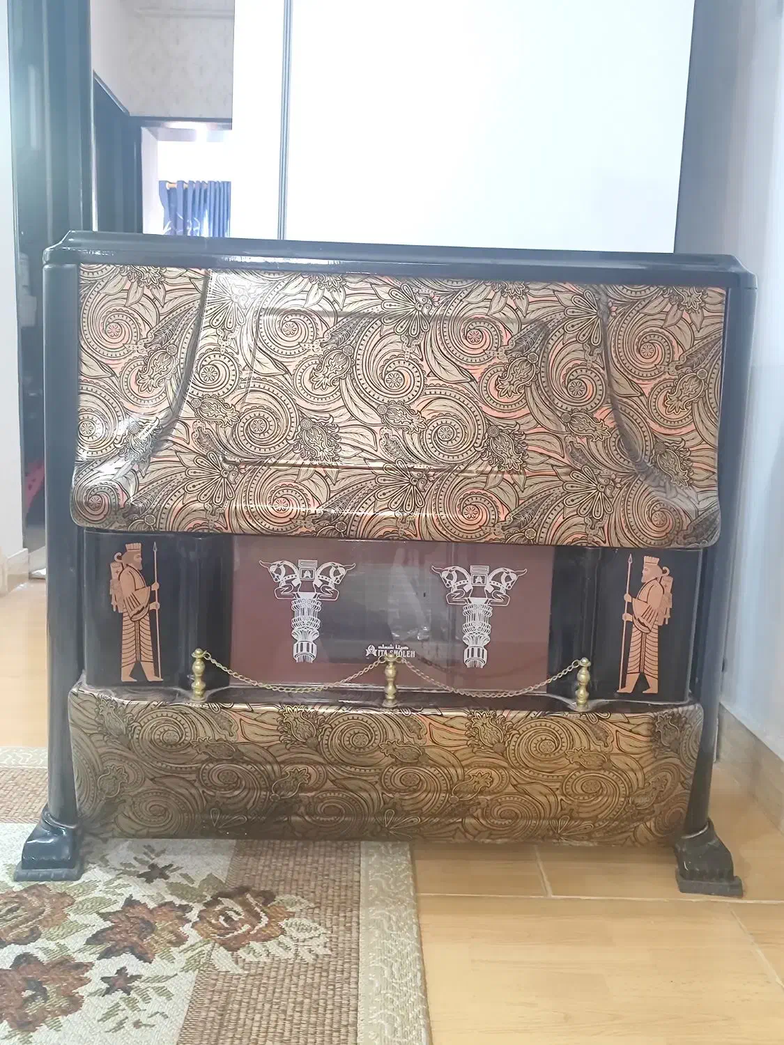 بخاری شومینه ای در حد نو|بخاری، هیتر، شومینه|بندر انزلی, کوی بهار|دیوار