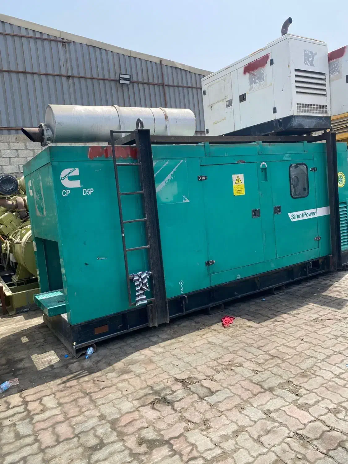 ژنراتور دیزل و گازسوز ولوو کامینز اسکانیا مان|ماشین‌آلات صنعتی|مشهد, رباط طرق|دیوار