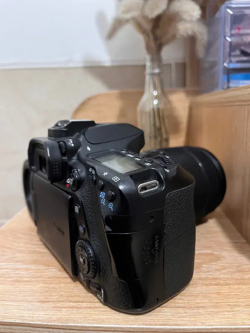 دوربین کنون ۸۰d|دوربین عکاسی و فیلمبرداری|یزد, |دیوار