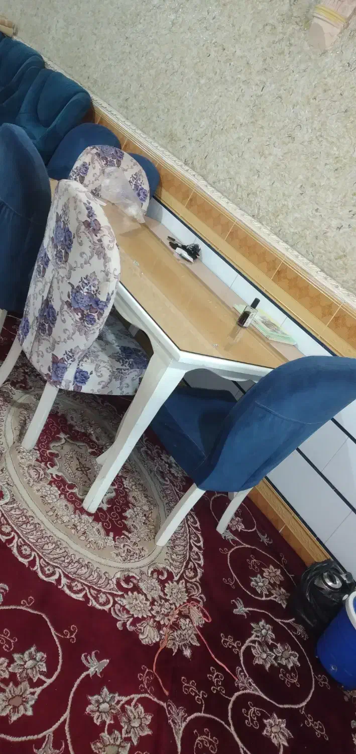 میز|میز و صندلی غذاخوری|اهواز, کارون|دیوار