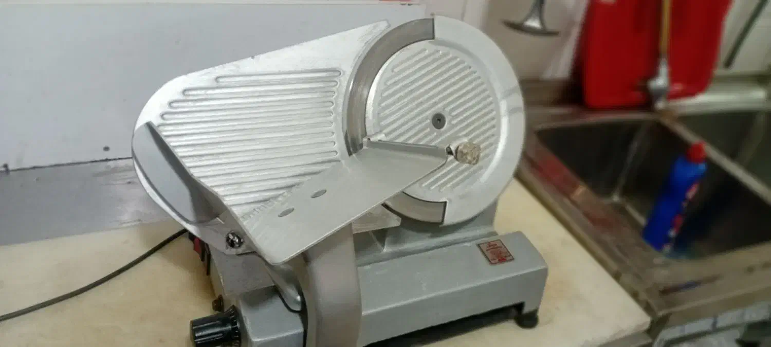 کالباس بر و فر پیتزا۹ بشقابه|کافیشاپ و رستوران|گلستان (تهران), |دیوار