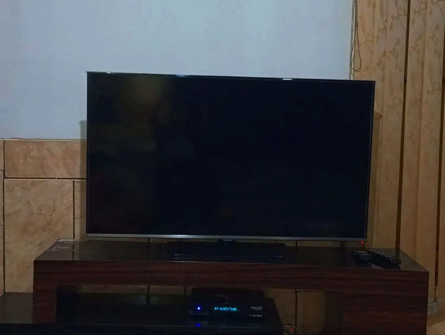 تلویزیون LED|تلویزیون و پروژکتور|فسا, |دیوار