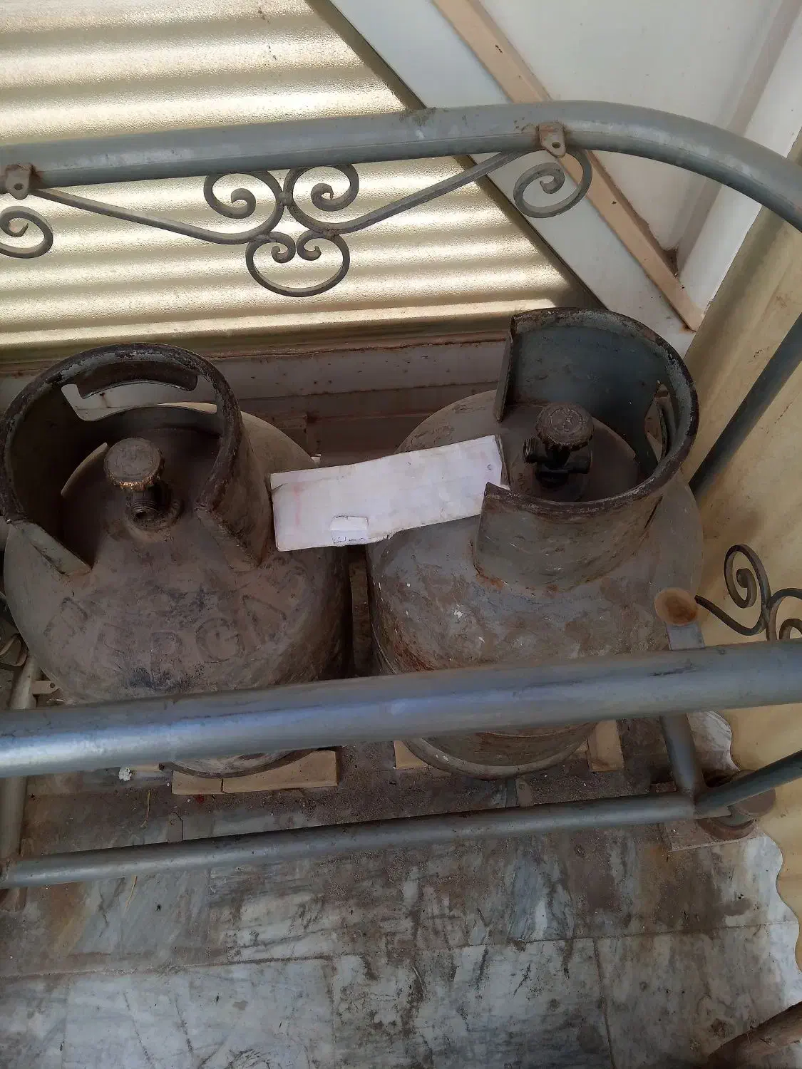 دو عدد کپسول گاز مایع ۱۱ کیلویی|اجاق گاز و لوازم برقی پختوپز|قم, پردیسان|دیوار