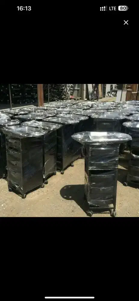 وسایل ارایشگاه کامل به فروش میرسد|آرایشگاه و سالنهای زیبایی|تربت جام, پاسداران|دیوار