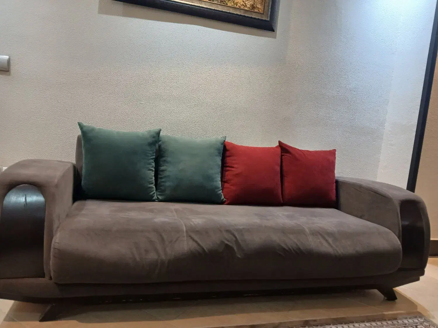 نیم ست مبل|مبلمان خانگی و میز عسلی|شاهین‌شهر, عطار|دیوار