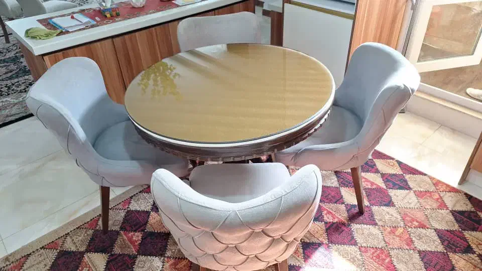 میزناهارخوری ۴ نفره|میز و صندلی غذاخوری|رشت, شهرک قدس|دیوار