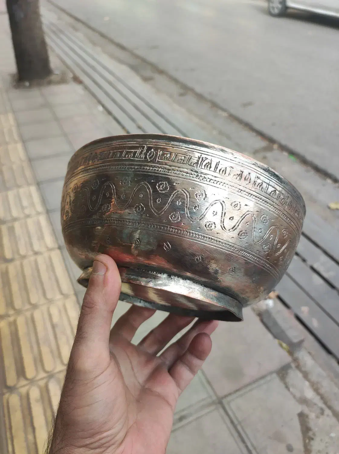 مجموعه آنتیک قلمزنی|کلکسیون اشیاء عتیقه|ساری, |دیوار