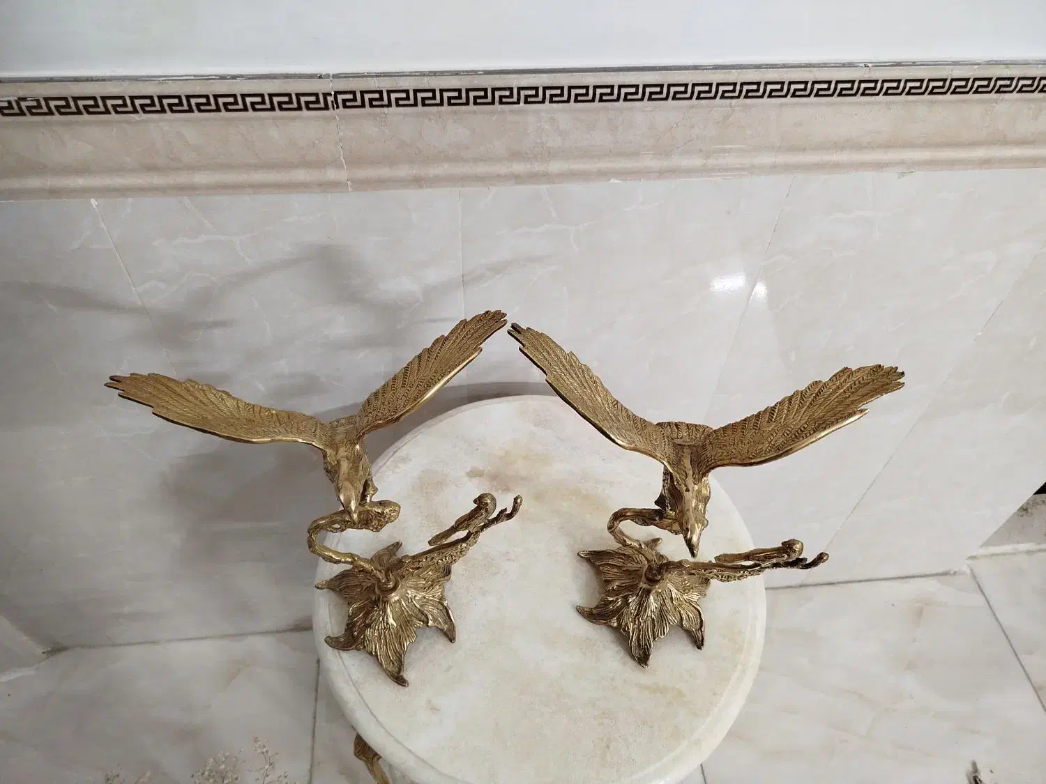 مجسمه برنجی|کلکسیون اشیاء عتیقه|اراک, |دیوار