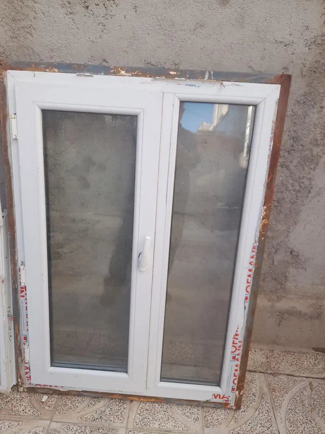 فروش پنجره دو جداره  هافمن|مصالح و تجهیزات ساختمان|میانه, |دیوار