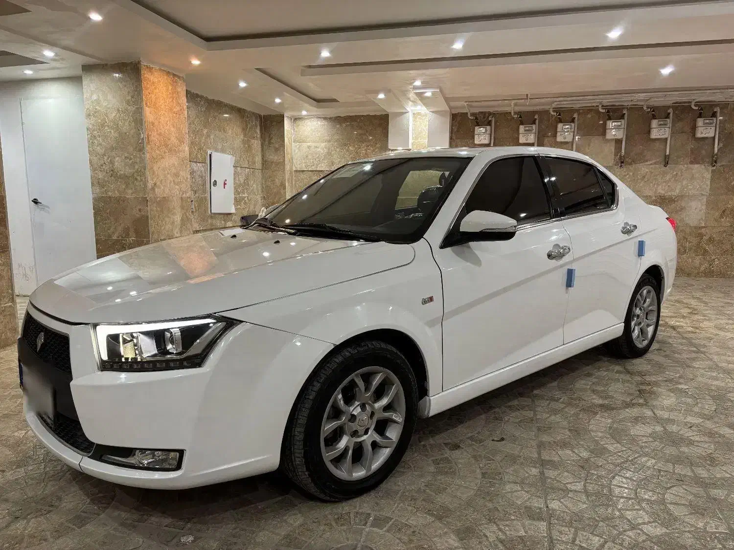 دنا پلاس توربو اوتومات ۱۴۰۲|خودرو سواری و وانت|اراک, |دیوار