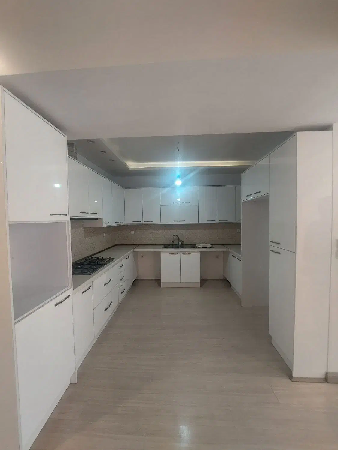 پاسداران/نگارستان/۱۳۵متر/۳خواب/نوسازی شده زیرقیمت|فروش آپارتمان|تهران, پاسداران|دیوار