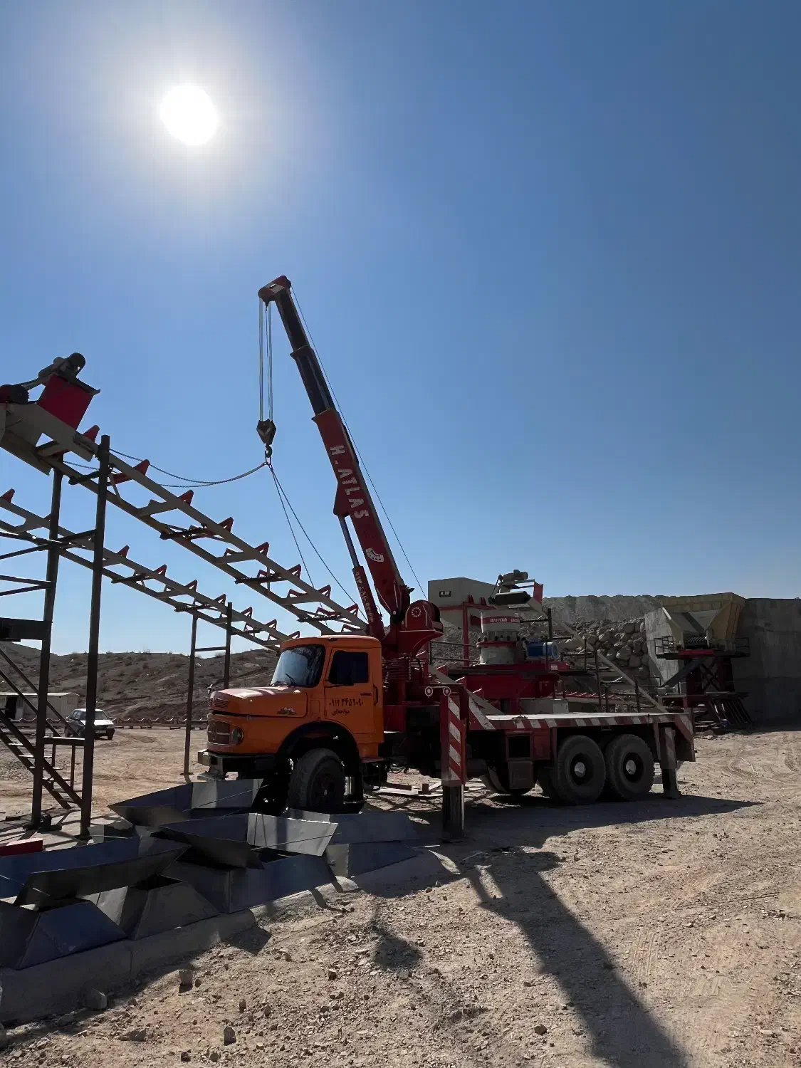 جرثقیل ۱۰ ، ۱۵ ، ۲۵ تن|خدمات حمل و نقل|بافق, |دیوار