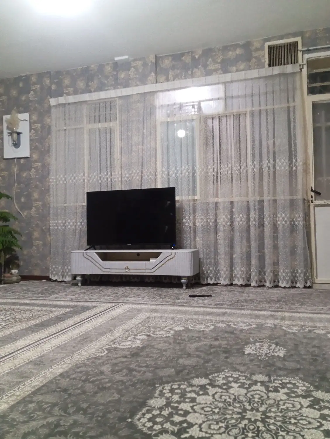 پرده|پرده، رانر، رومیزی|چهارباغ, |دیوار