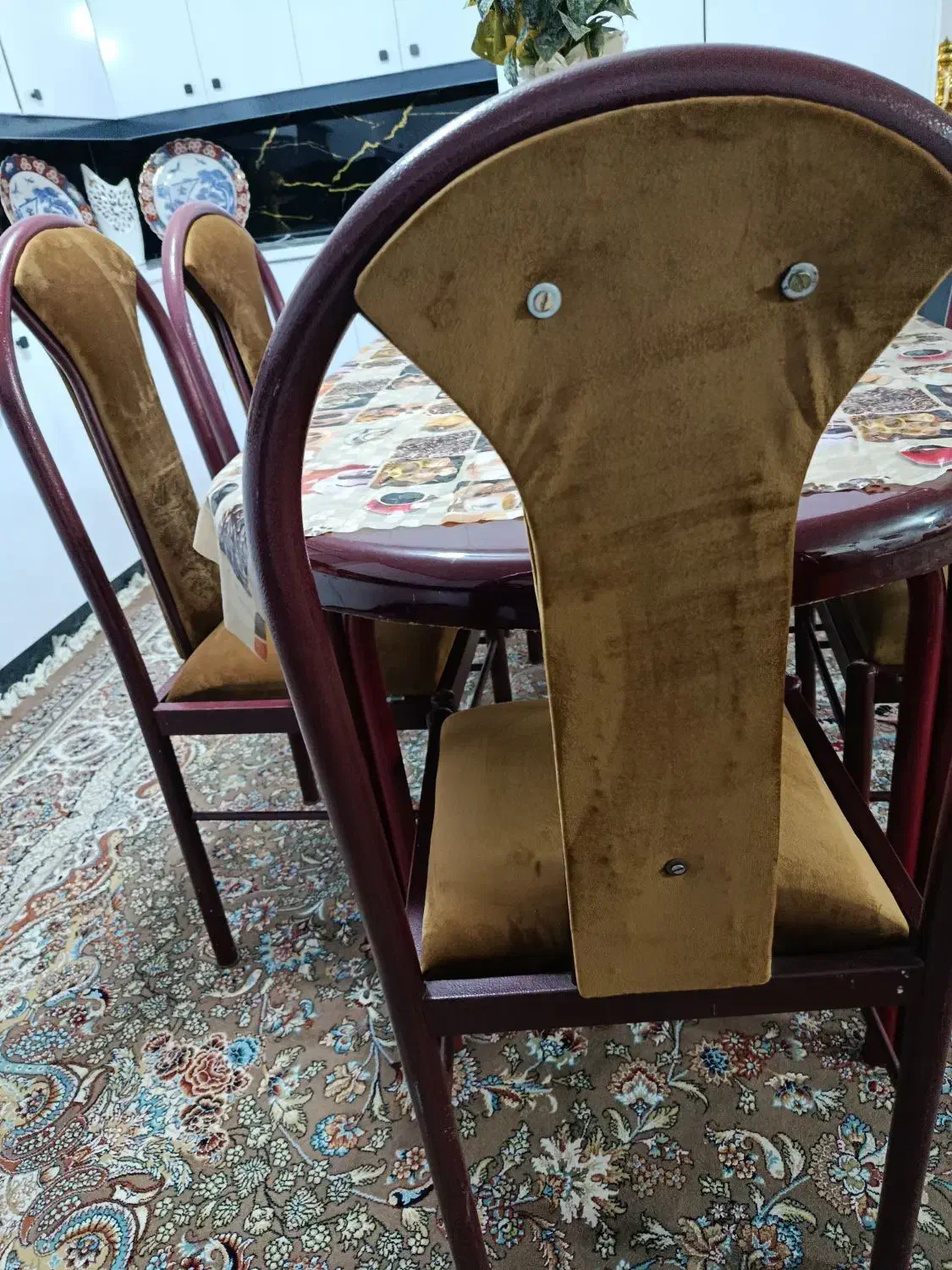 میز غذاخوری|میز و صندلی غذاخوری|اردبیل, |دیوار