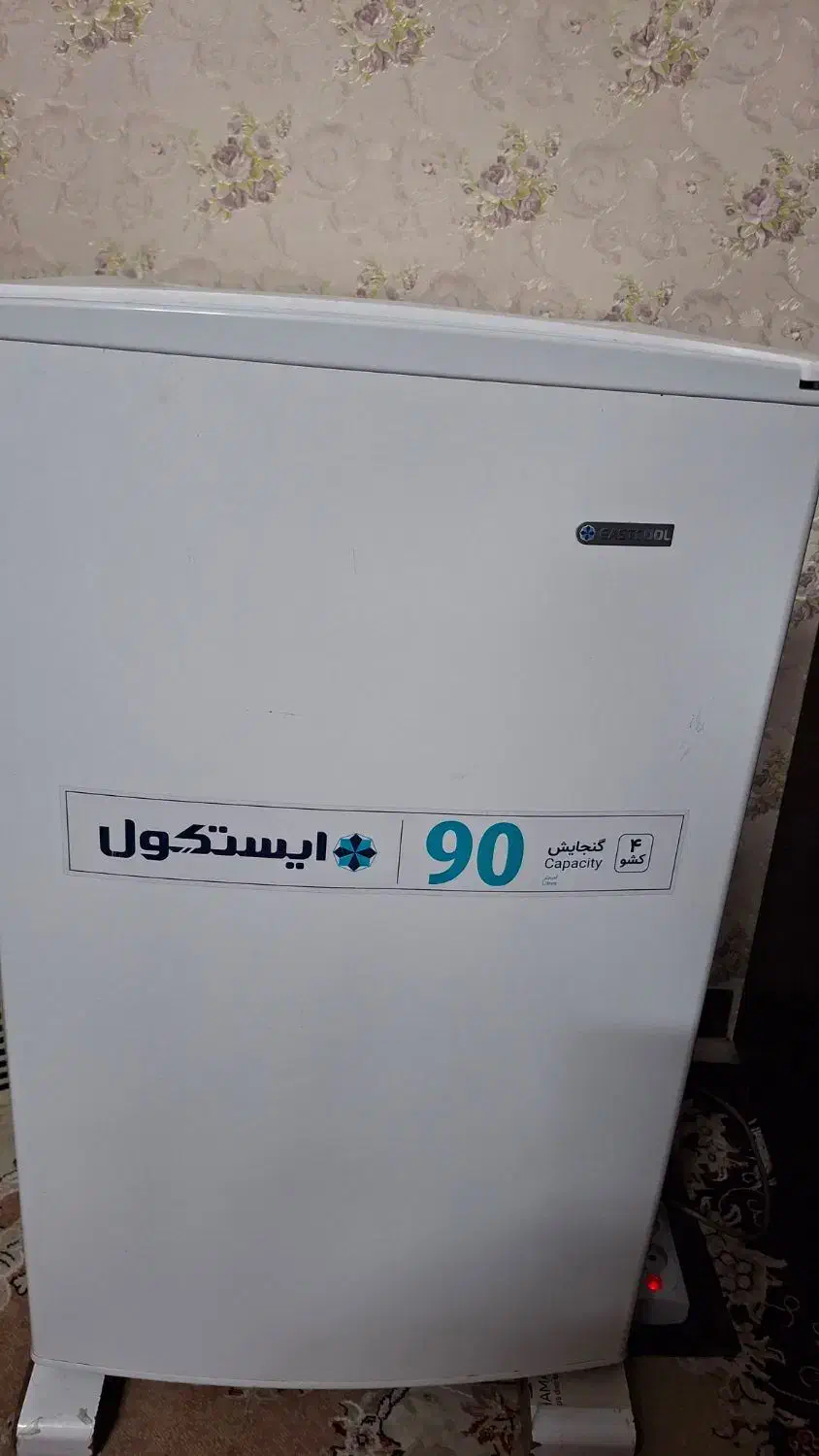 فریزر ۴کشو ایسکول۱۰۸۰۰۰۰۰|یخچال و فریزر|مشهد, نیروی هوایی|دیوار