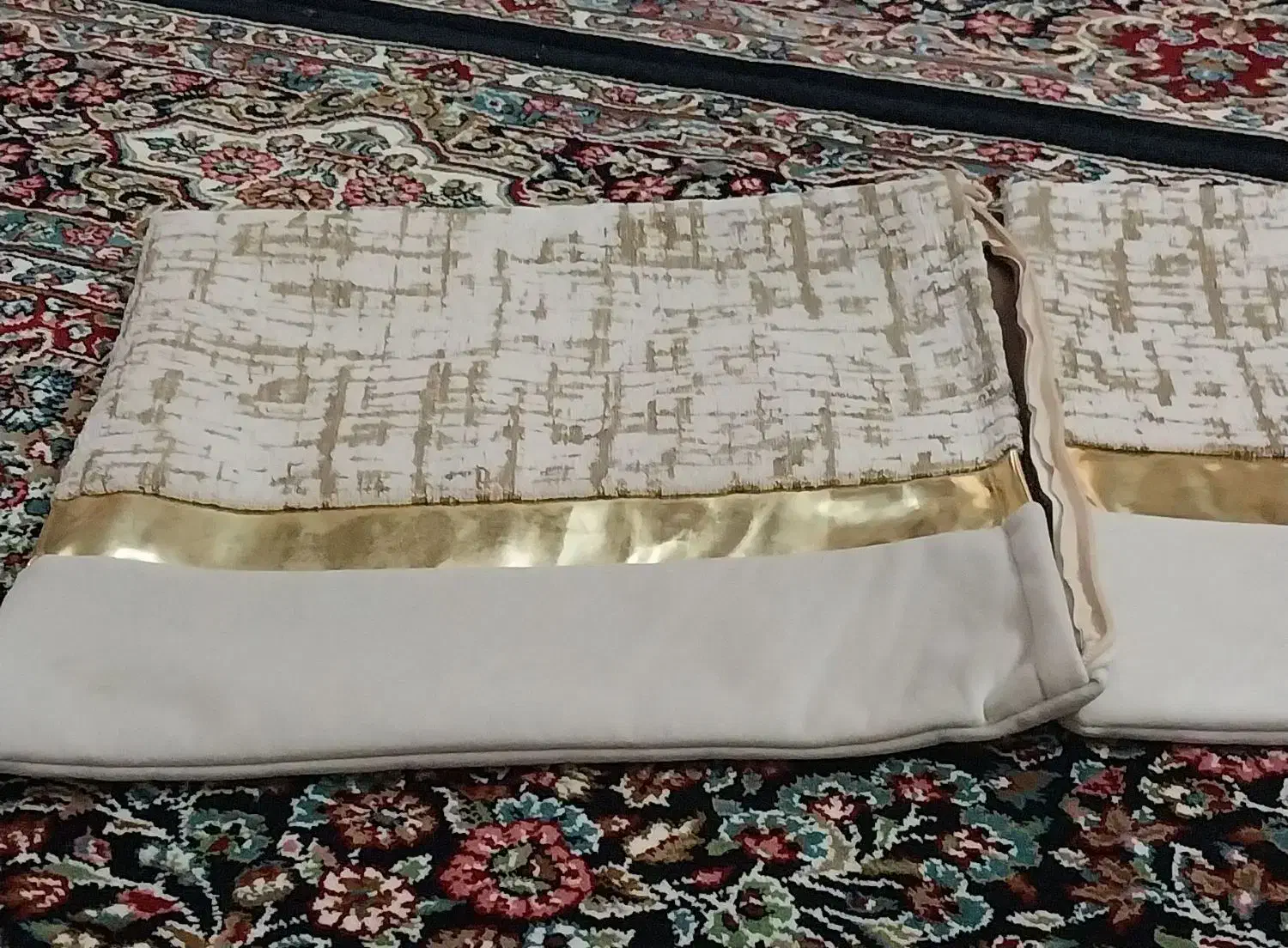 کوسن مبل|مبلمان خانگی و میز عسلی|بروجرد, |دیوار