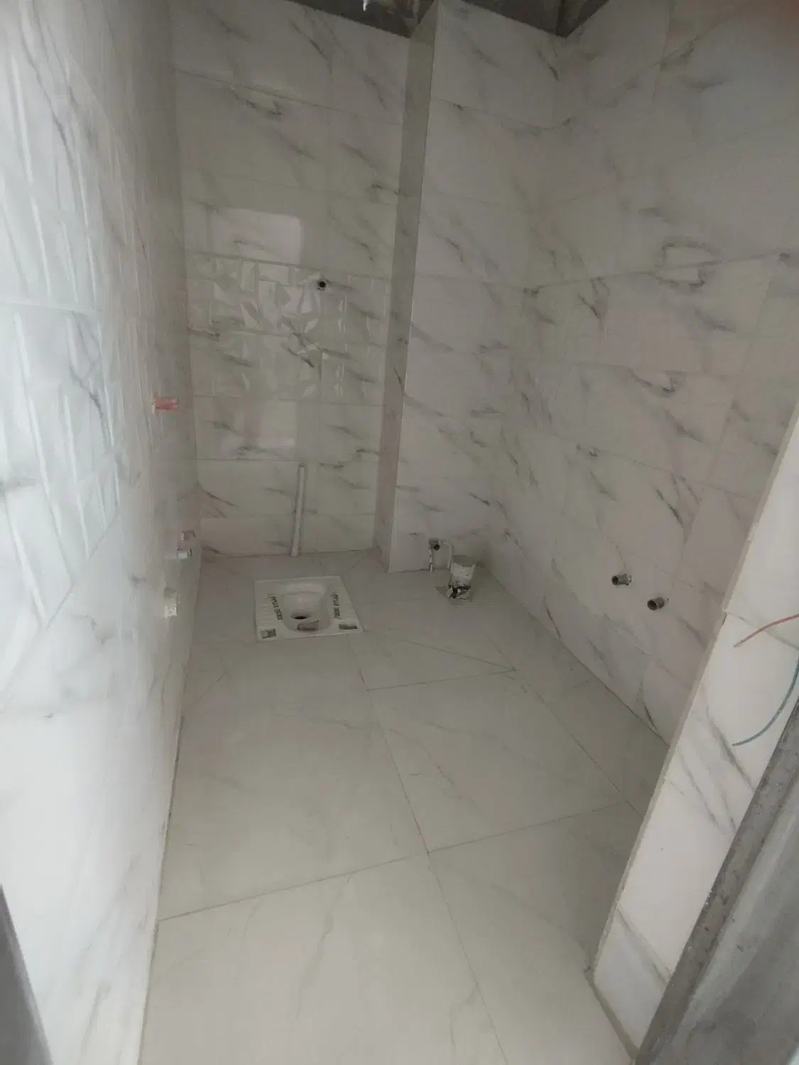 کارگر کاشی کاری|استخدام معماری، عمران و ساختمانی|کرمانشاه, |دیوار