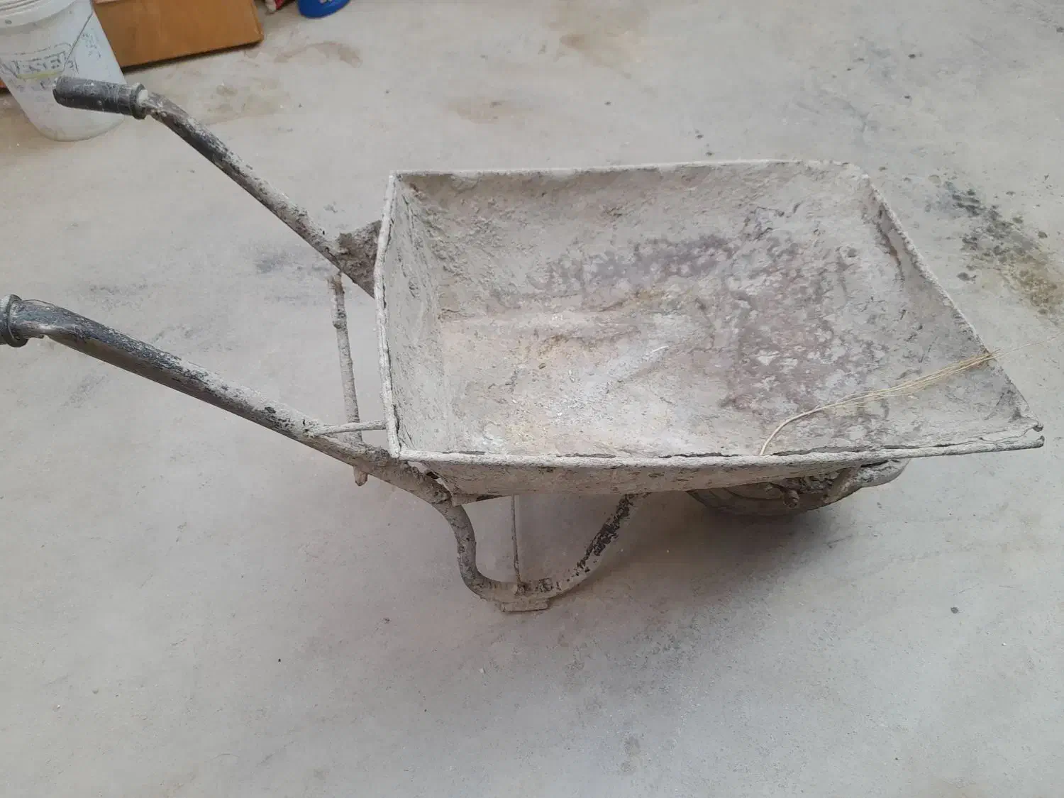 فرغون و گاو صندوق|مصالح و تجهیزات ساختمان|کنگاور, |دیوار