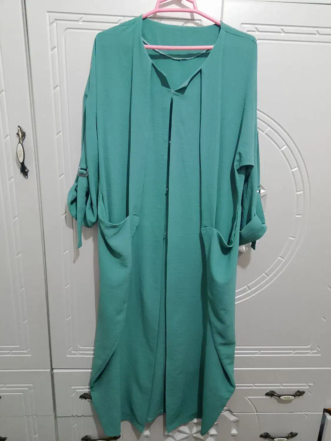 مانتوی زنانه|لباس|بومهن, |دیوار