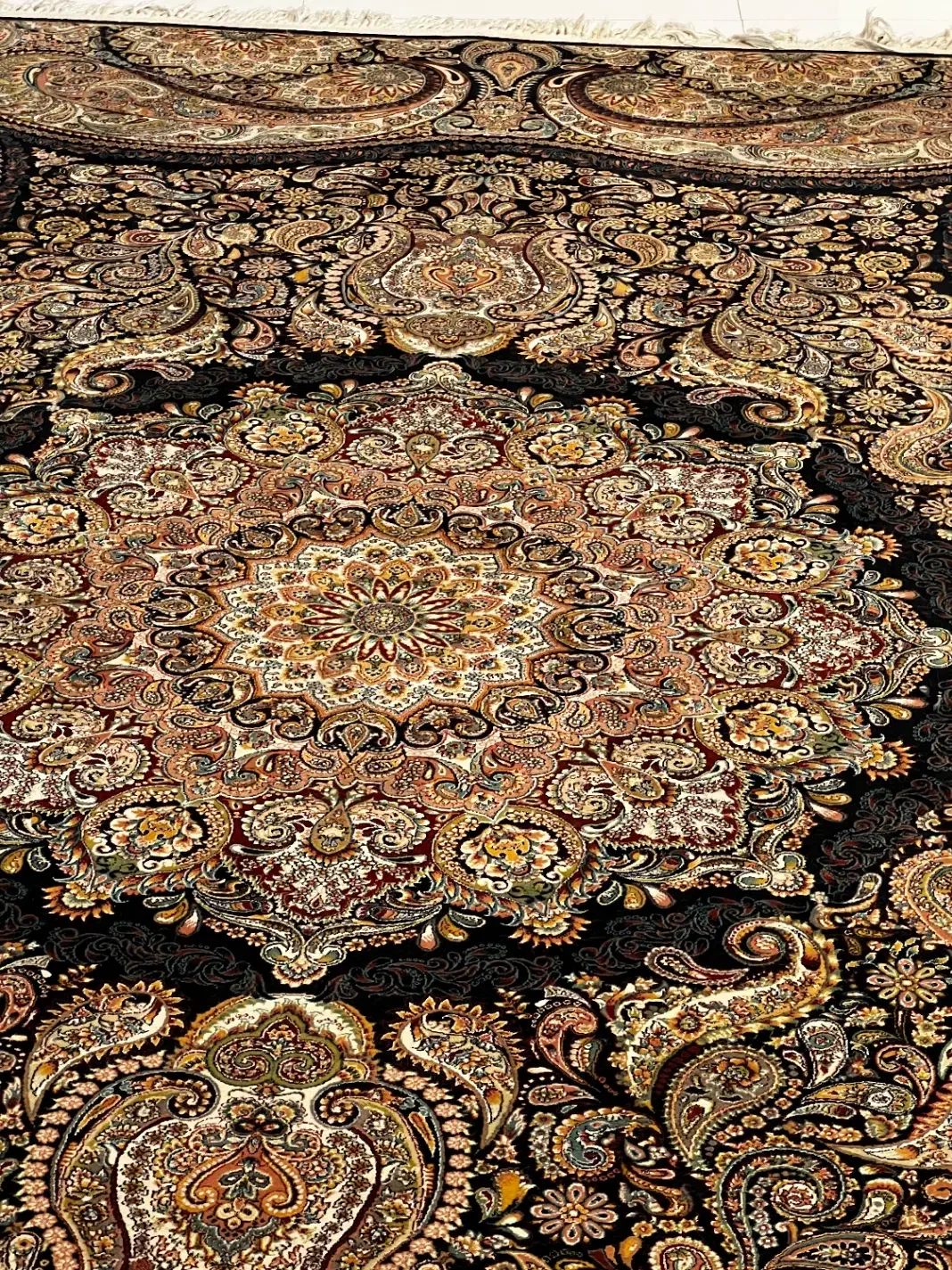 فرش اعیان (یک جفت ۱/۵ متری )|فرش|سنندج, |دیوار