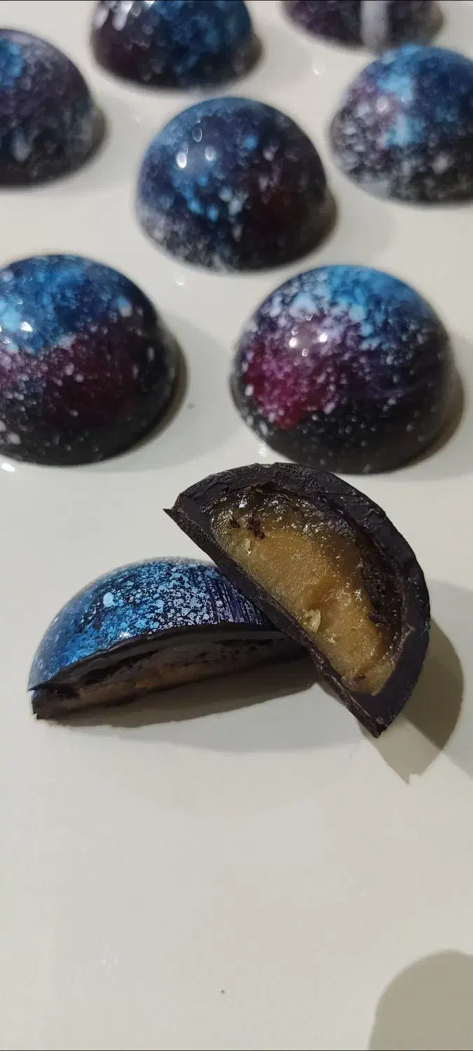 شکلاتهای دستساز با فیلینگهای متنوع ولذیذ|خوردنی و آشامیدنی|نورآباد, |دیوار