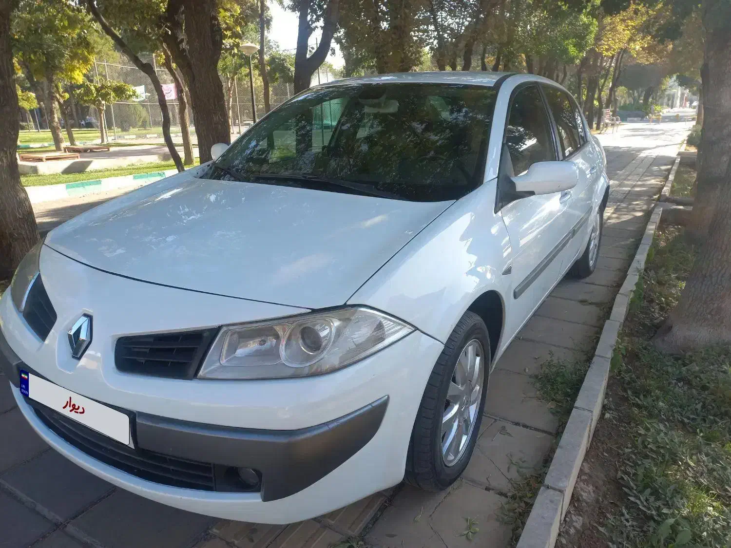 رنو مگان 2000|خودرو سواری و وانت|اراک, |دیوار