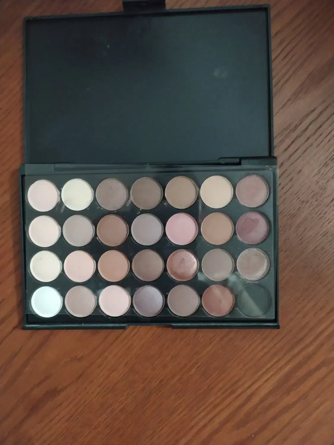 سایه 28 عددی لباس مجلسی و مانتو محضر|آرایشی، بهداشتی، درمانی|مشهد, کوشک مهدی|دیوار