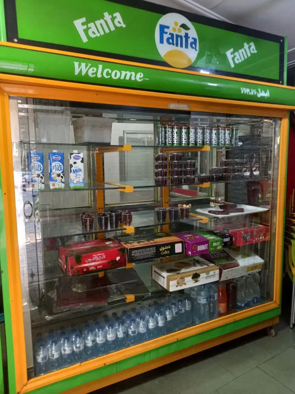 یخچال ویترینی ۶ درب ایفل کافه رستوران|کافی‌شاپ و رستوران|لاهیجان, رجایی|دیوار