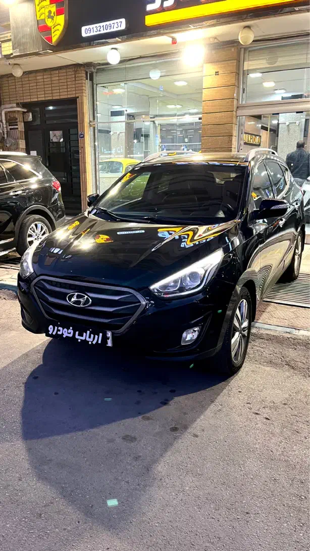 توسان 2015 فول|خودرو سواری و وانت|اصفهان, تخت فولاد|دیوار