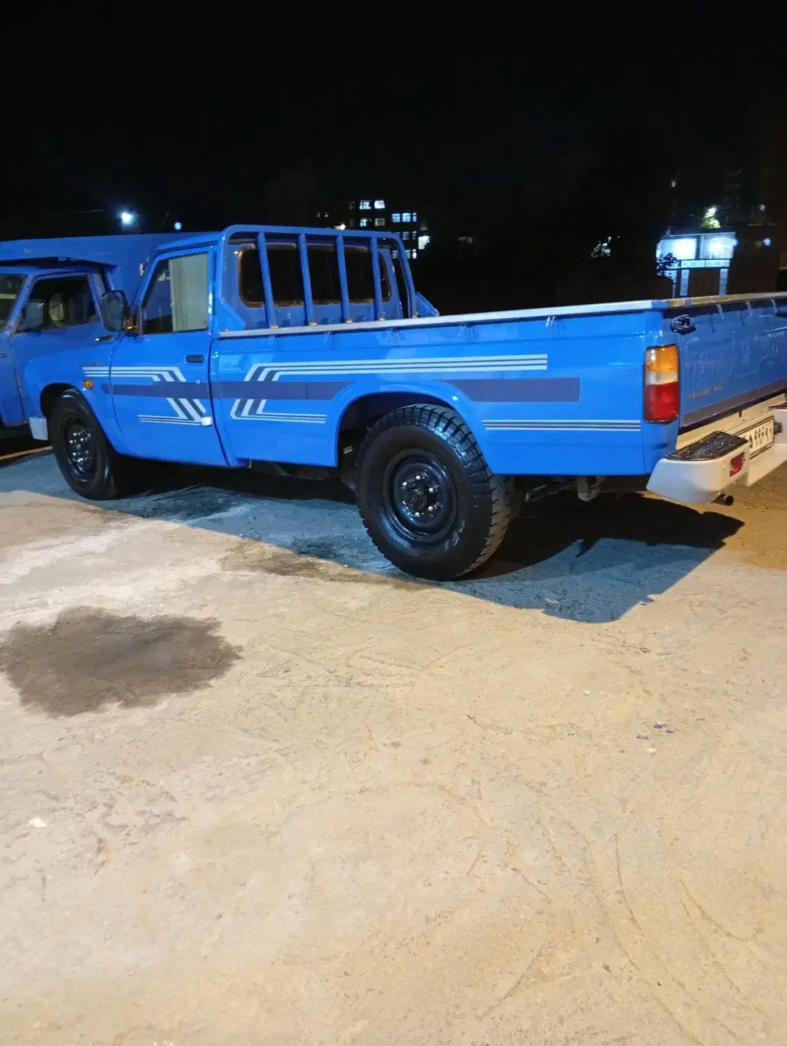 نیسان مدل ۴۰۲|خودرو سواری و وانت|میانه, |دیوار