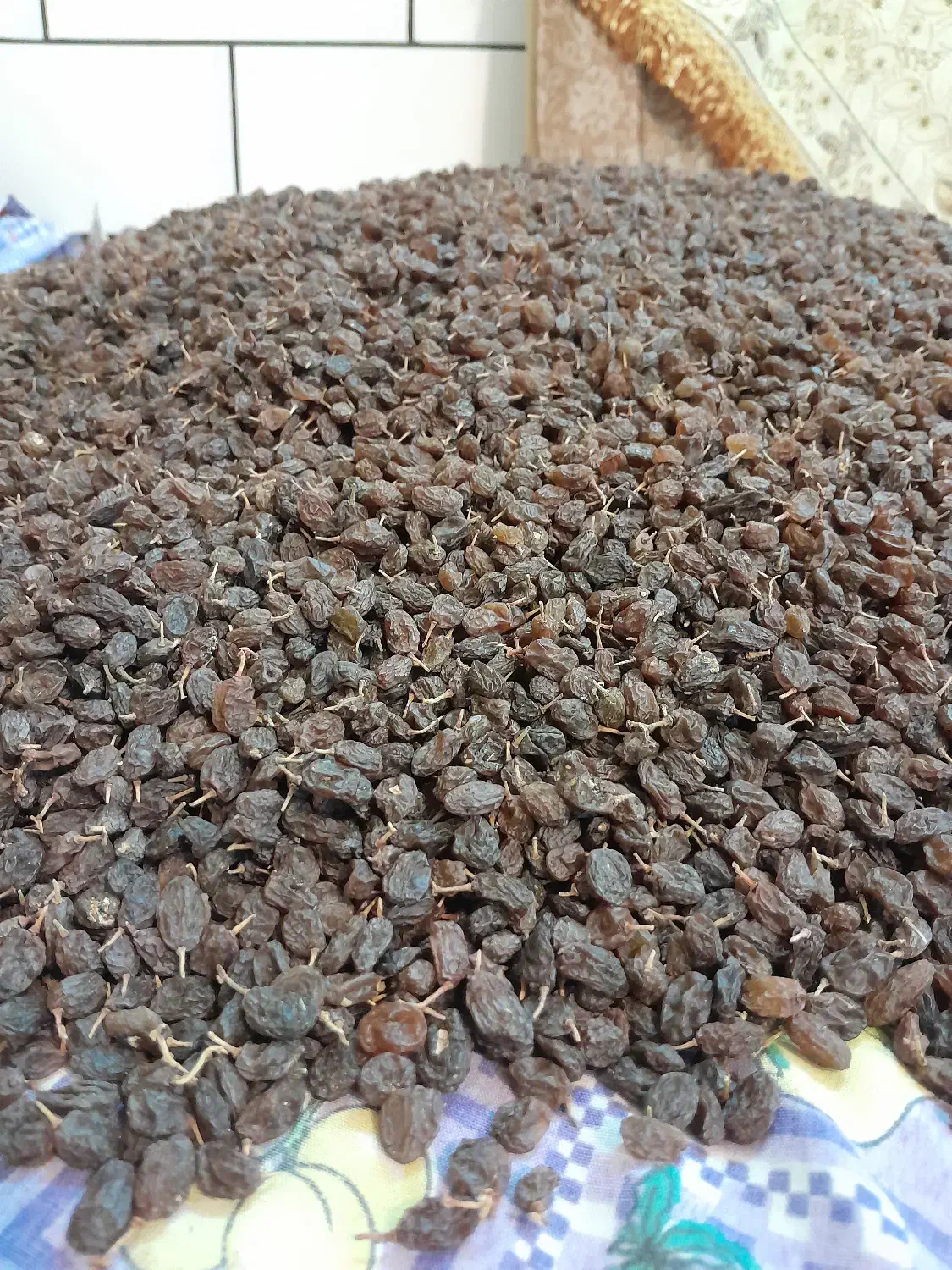 کشمش آفتابی تمیز بدون هیچگونه آشغال|خوردنی و آشامیدنی|بروجرد, |دیوار