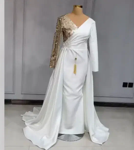 لباس نامزدی|لباس|اصفهان, خانه اصفهان|دیوار