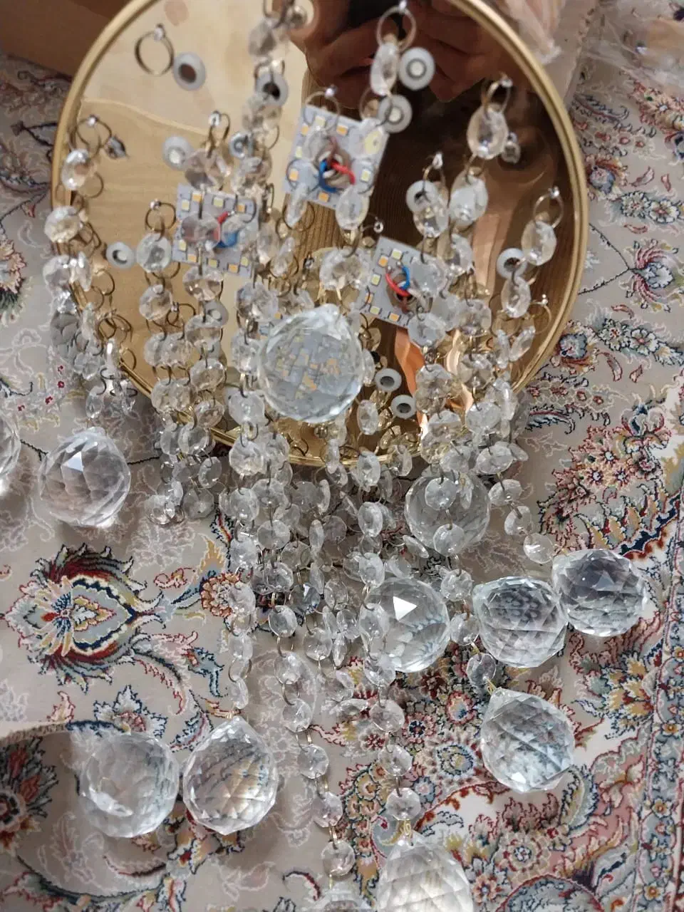 لوستر سقفی اویز دار کریستال با دو دیوار کوب|لوستر و چراغ آویز|کرج, گوهردشت|دیوار