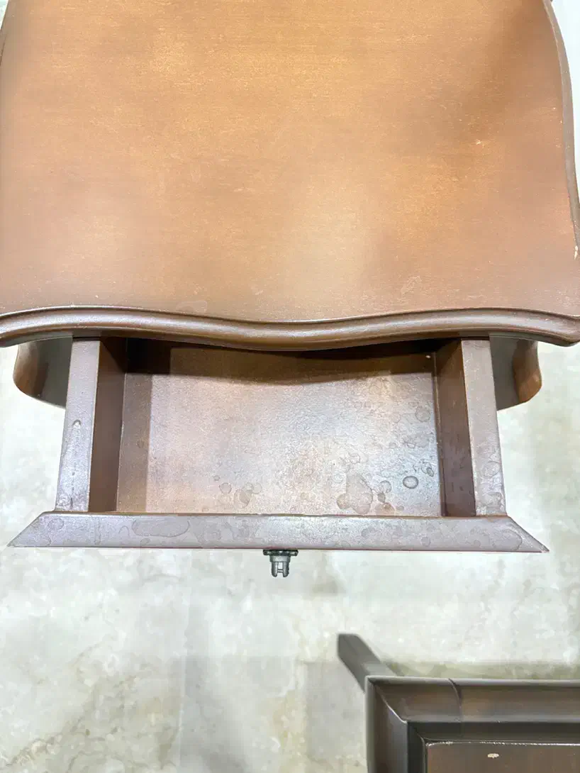 میز کنار مبلی پایه بلند|بوفه، ویترین، کنسول|اهواز, کوروش|دیوار