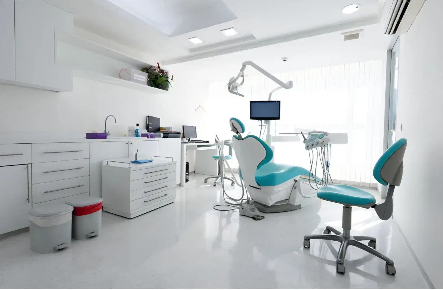 استخدام دستیار و منشی دندانپزشکی|استخدام درمانی، زیبایی، بهداشتی|اهواز, زیتون کارمندی|دیوار