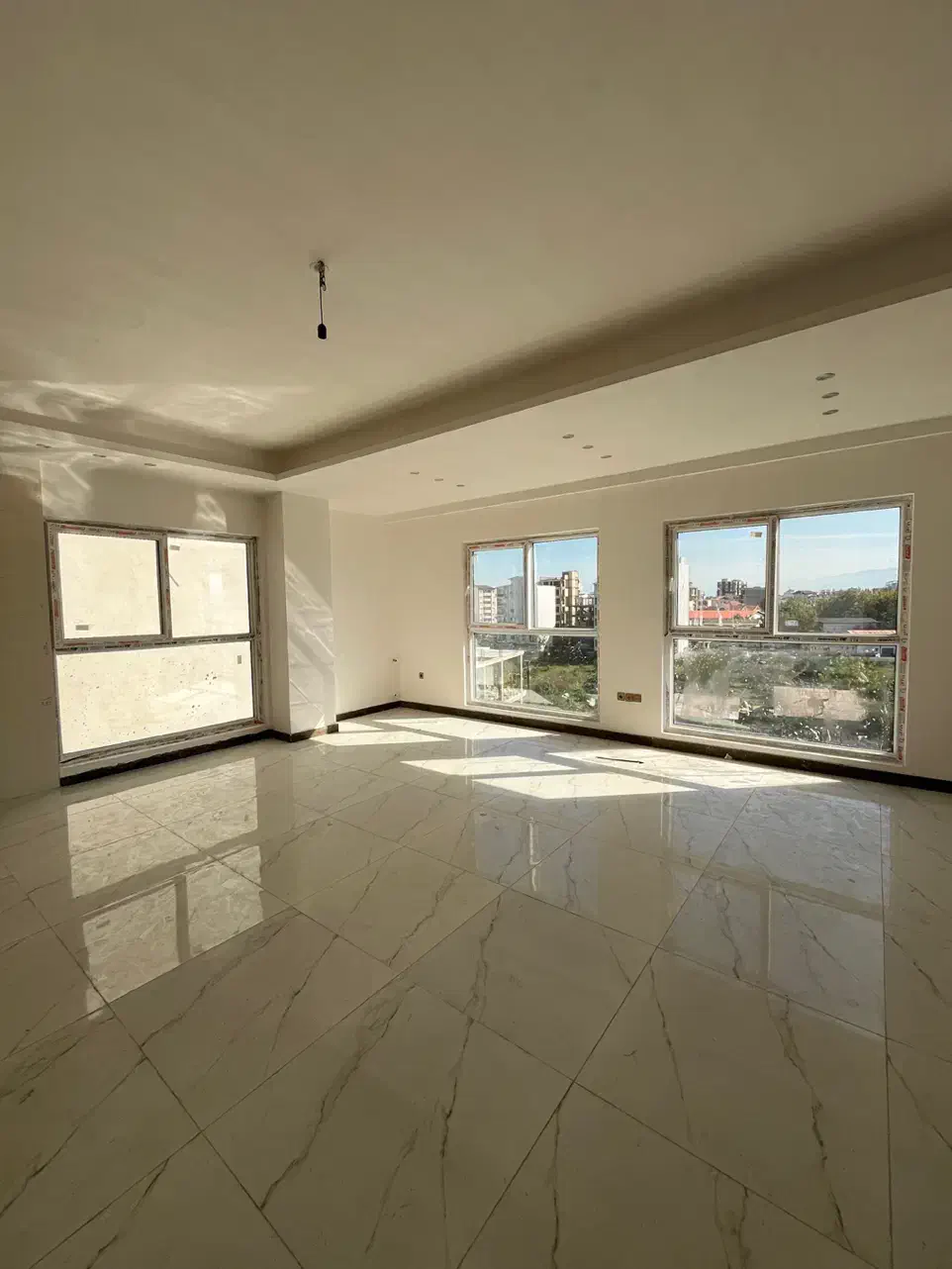 فروش ۱۰۵ متری / نوساز کلید نخورده / مشاعات عالی|فروش آپارتمان|تنکابن, |دیوار