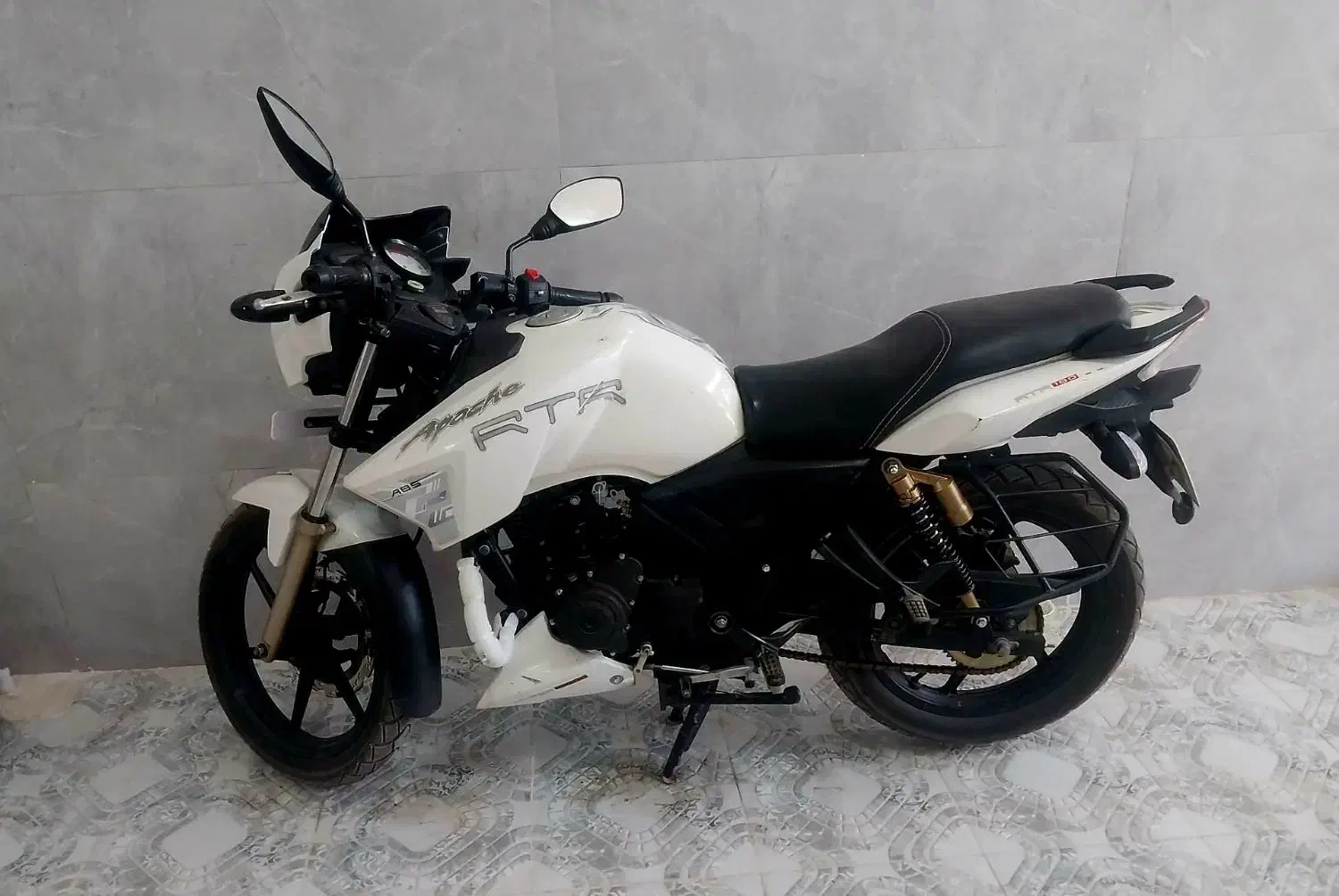 موتور آپاچی ۱۸۰|موتورسیکلت|سبزوار, ایزی شهر|دیوار