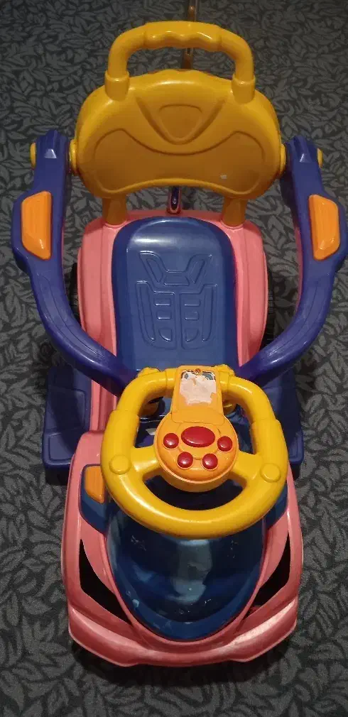 ماشین سایز بزرگ سالم|اسباب‌‌بازی|همدان, |دیوار